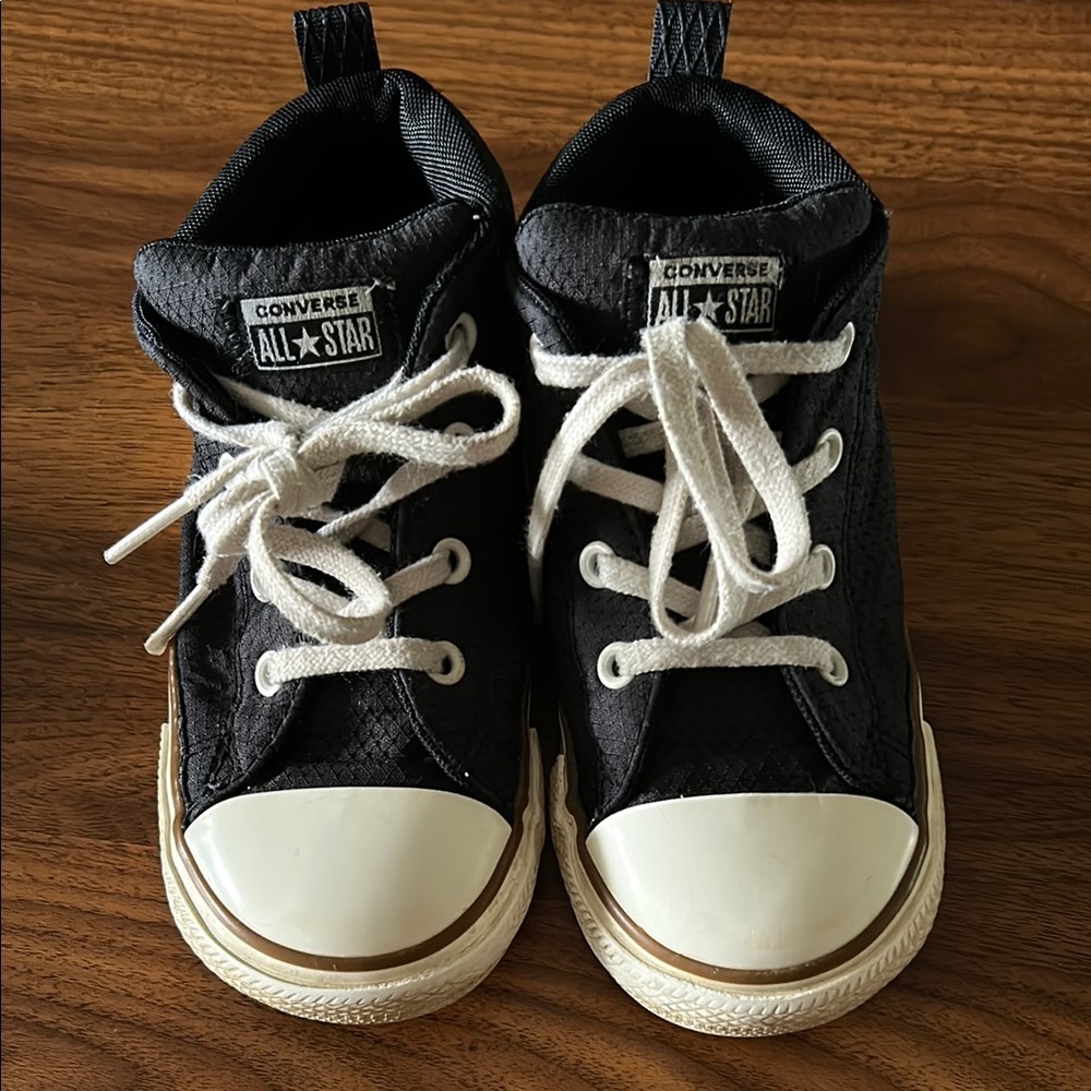 Converse Black and White Classic Sneakers size 10
